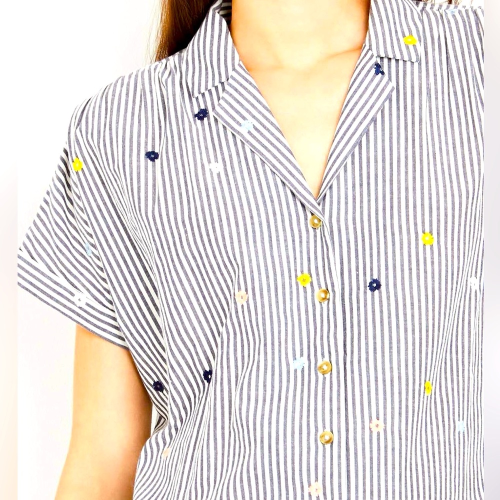 A Pea In The Pod Button Down Short-Sleeved Blouse with Embroidered Flowers